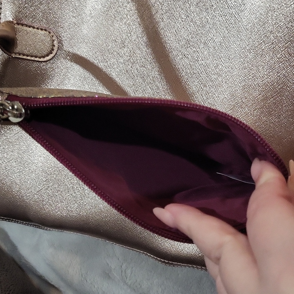 Elegant Rose Gold Tote Bag with Glitter Pouch - Picture 12 of 13